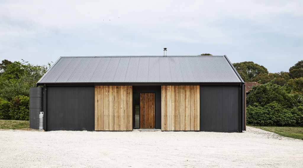 Steel vs Timber Sheds: Which Lasts Longer in Australia? | Shed City